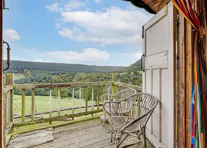 Glamping Wagon - 1 X Double Bed 2 X Single Bed بيت للعطل سكرابورو