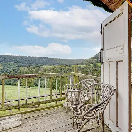 Glamping Wagon - 1 X Double Bed 2 X Single Bed Ferienhaus Scarborough